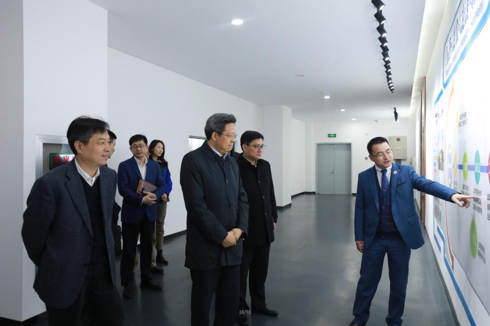 蘇州高新區黨工委書記、區長吳新明書記、王牟、黃鋒主任一行調研通錦